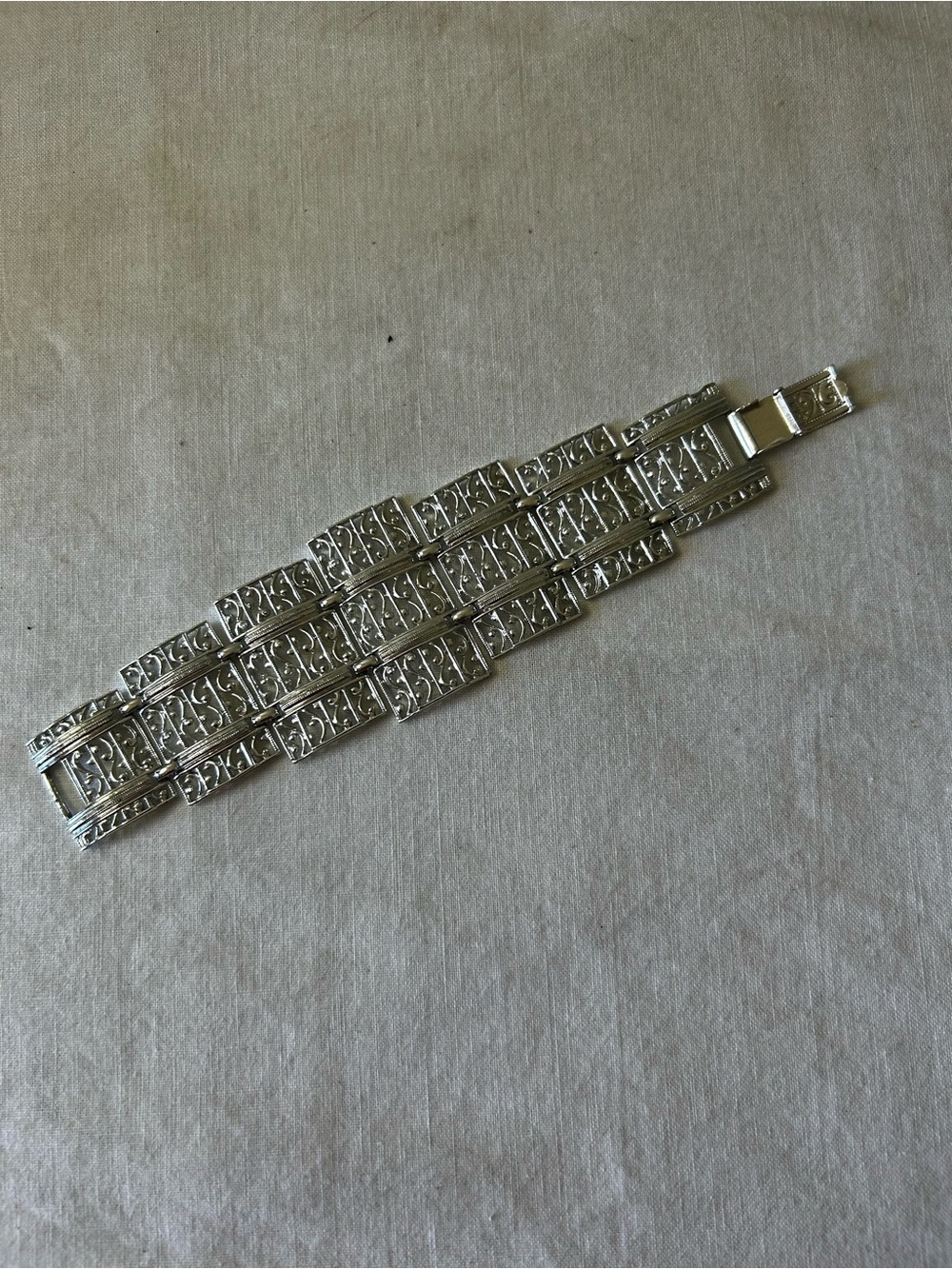 Vintage Sarah Coventry Lady of Spain Silver Tone Multi-Panel Link Bracelet